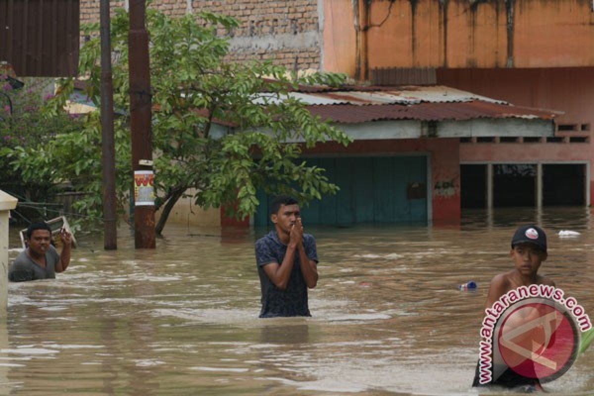 Ratusan rumah di Tapsel Sumut terendam banjir