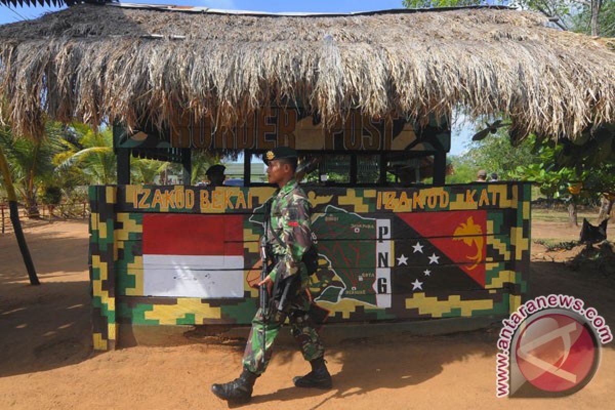 Prajurit TNI diperbantukan mengajar di pedalaman Papua