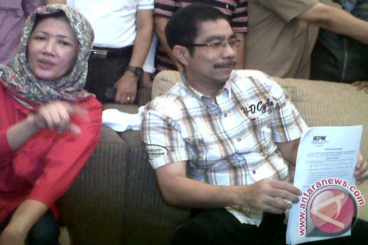 KPK tetapkan Wali Kota Palembang dan istri sebagai tersangka