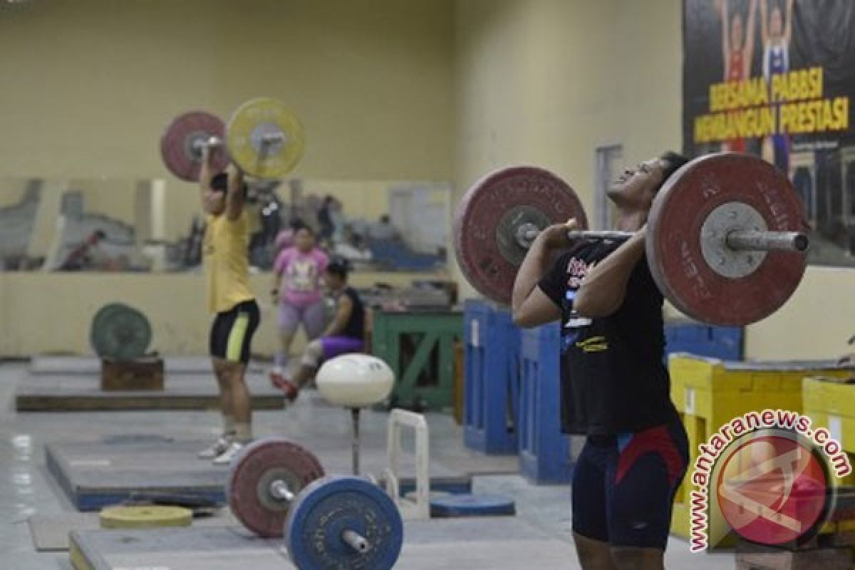 Lifter remaja Bengkulu ikuti kualifikasi Olimpiade