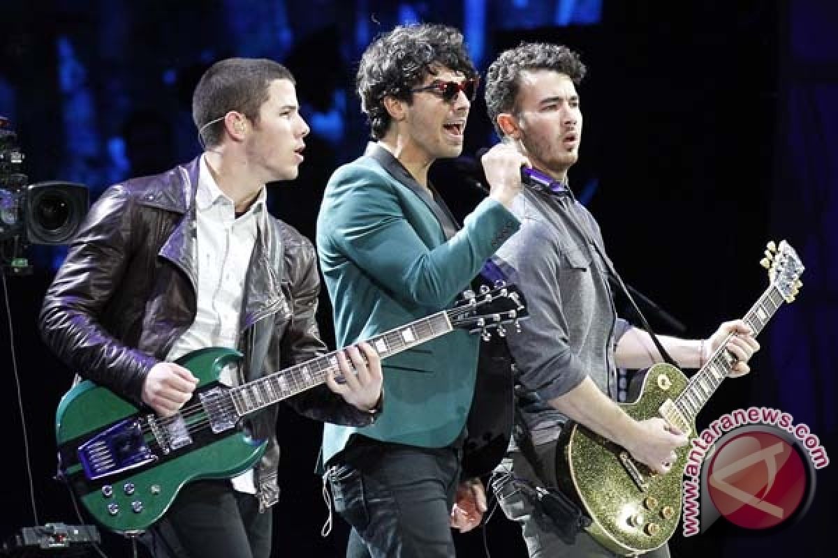 Jonas Brothers bubar!