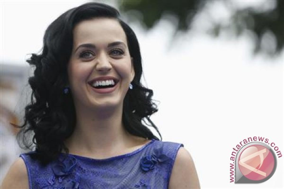 Katy Perry rekor di Twitter dengan 50 juta follower 