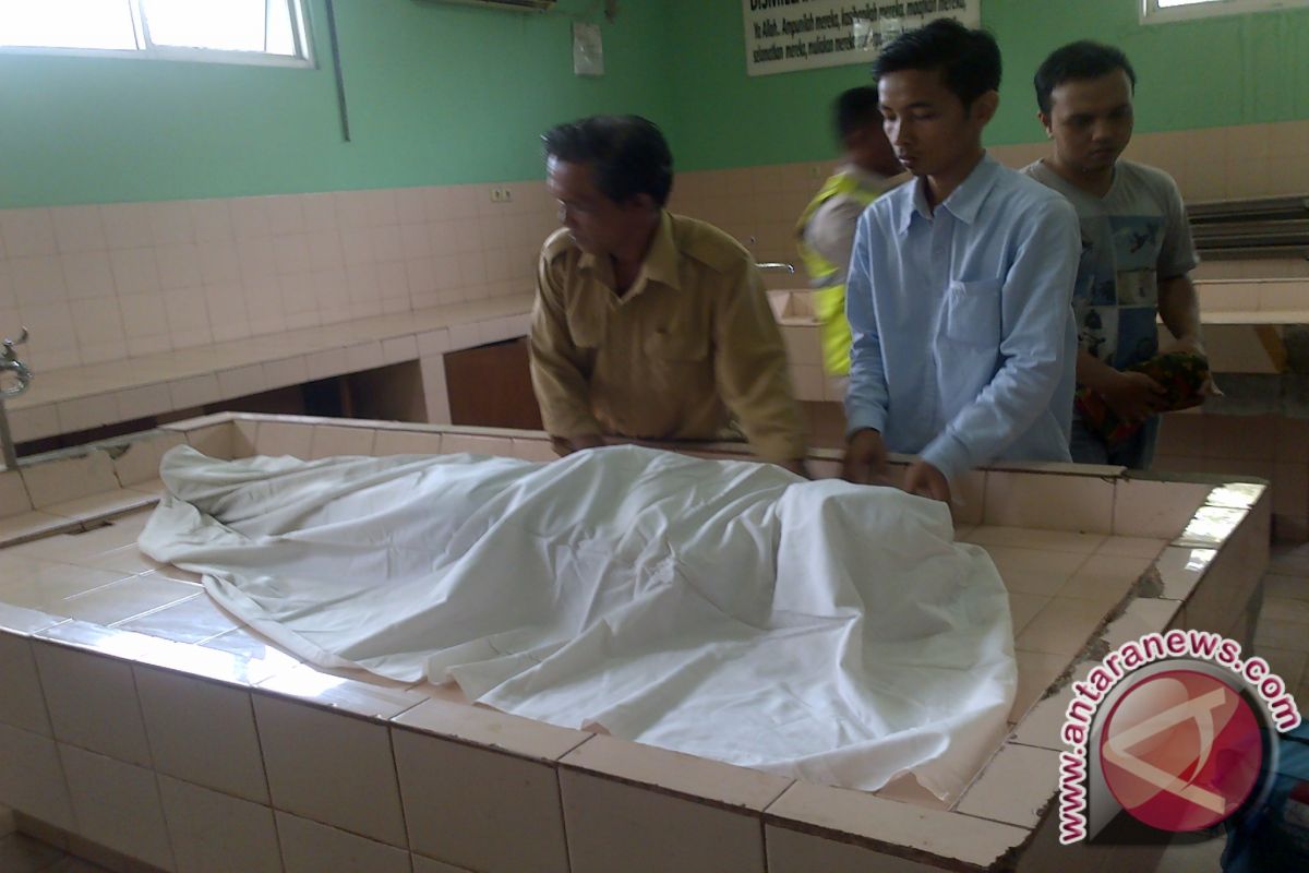 Seorang haji Palembang meninggal di pesawat