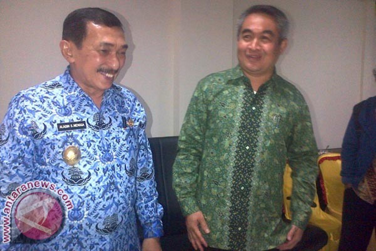 Wagub Sulbar Resmikan Kantor Cabang Askes Mamuju 