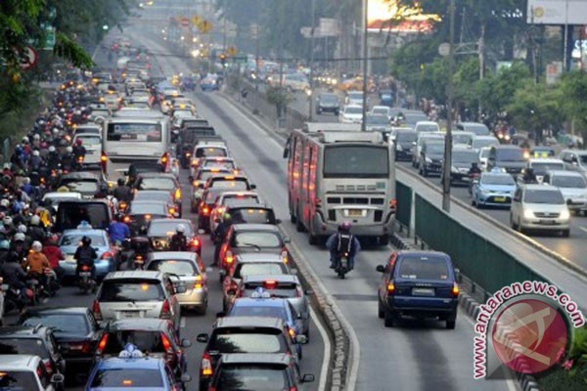 Anggota Korlantas nakal di jalur busway ditindak tegas