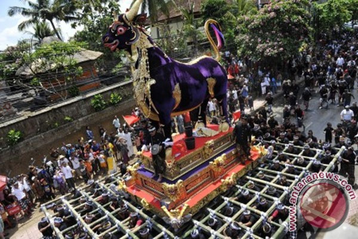 Puri Ubud kembali gelar ritual pengabenan utama