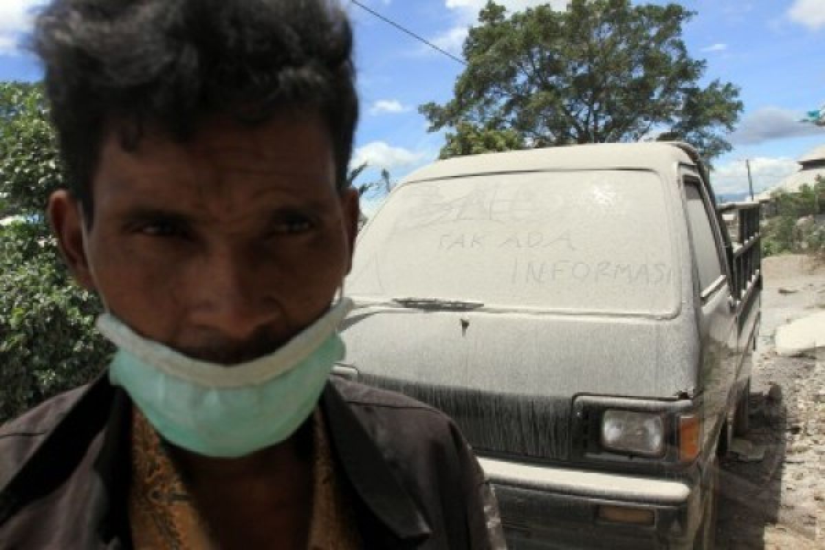 1.293 Orang Mengungsi Pascameningkatnya Aktivitas Gunung Sinabung