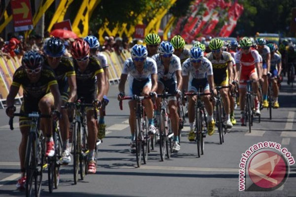Pebalap Jepang berjaya di etape ketiga Tour de Ijen