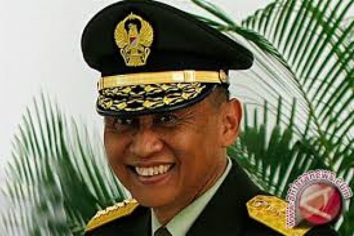 TNI-AD kibarkan bendera setengah tiang sebagai penghormatan terhadap Pramono Edhie