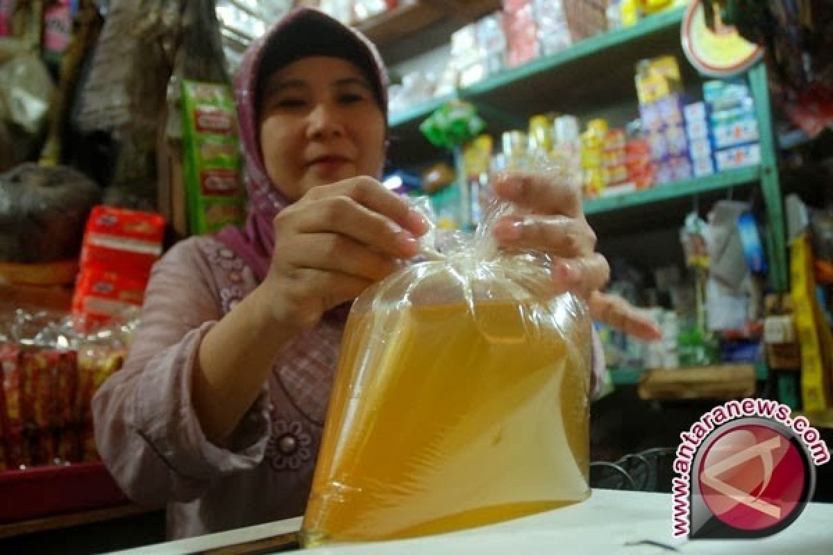 Harga Minyak goreng dan telur di Simeulue masih tinggi