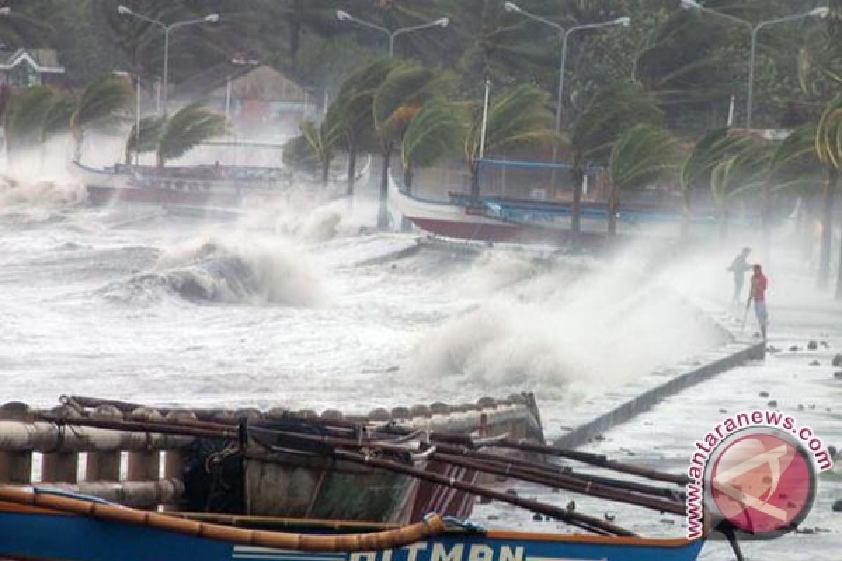 Jumlah korban tewas Topan Haiyan Filipina meningkat jadi 1.833