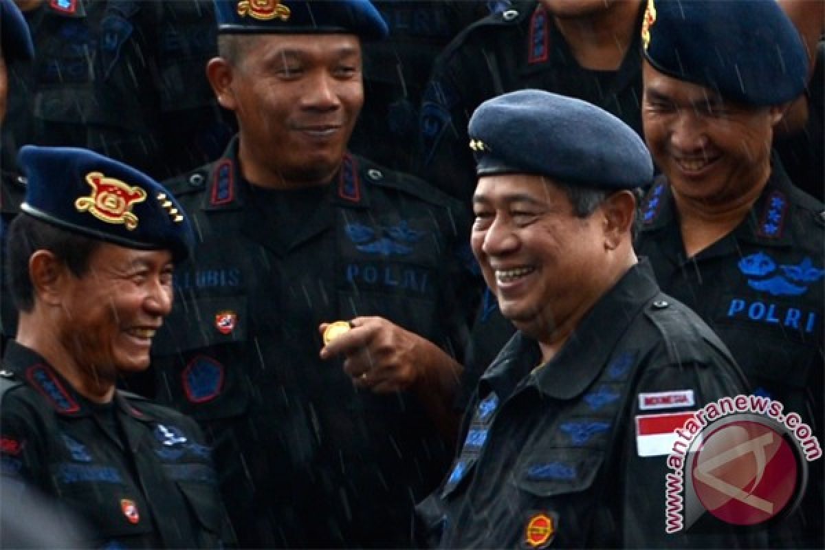 President Yudhoyono asks Brimob to improve professionalism