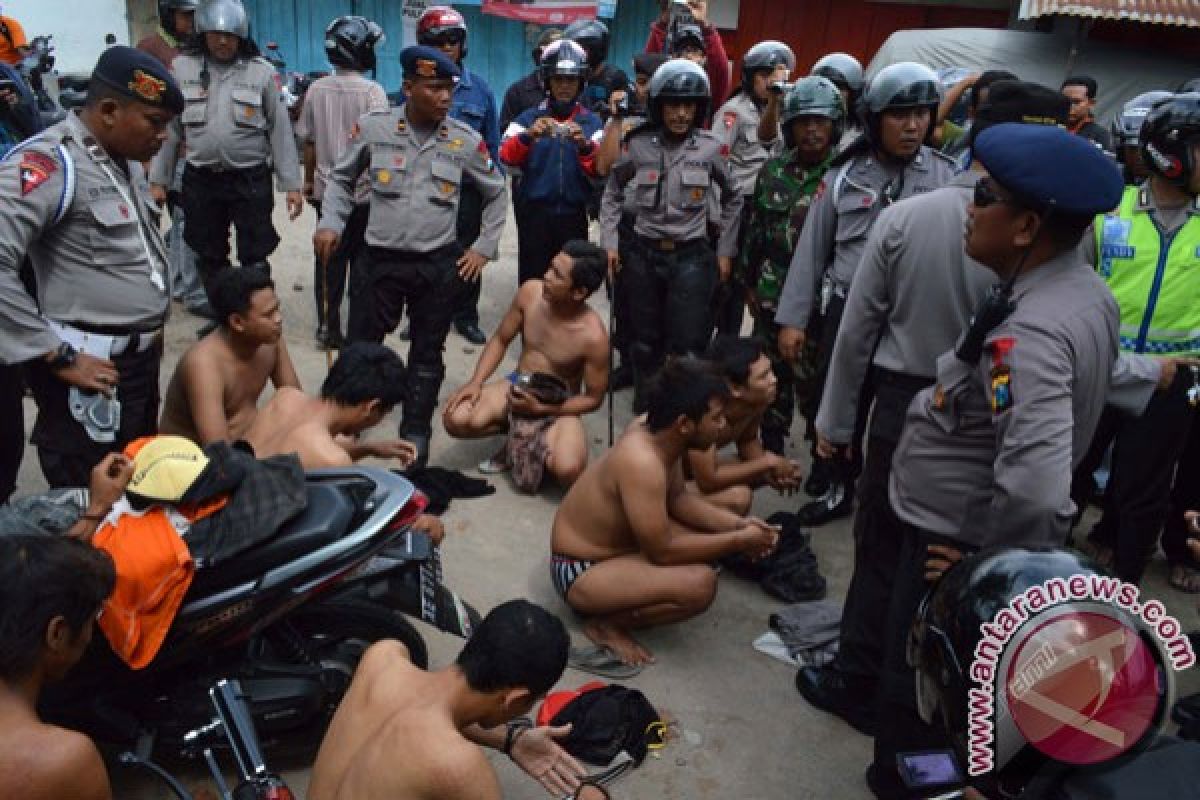 Polres Madiun razia pesilat bawa senjata tajam