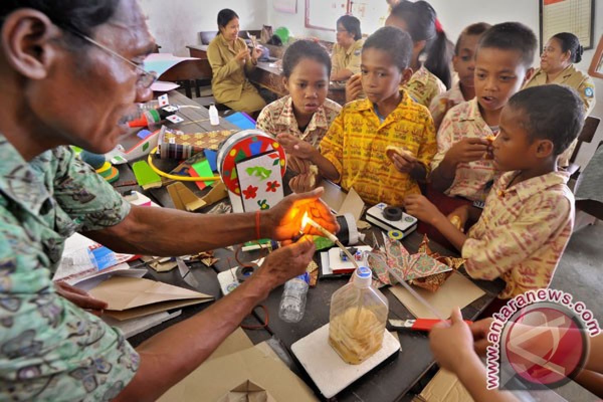 Edukasi dasar yang mencerahkan