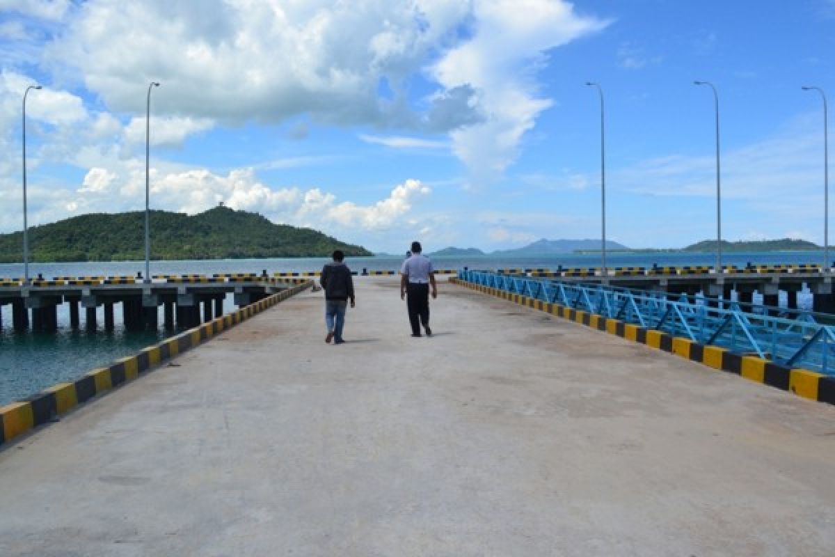 Jalan ke pelabuhan Teluk Tapang segera dibangun