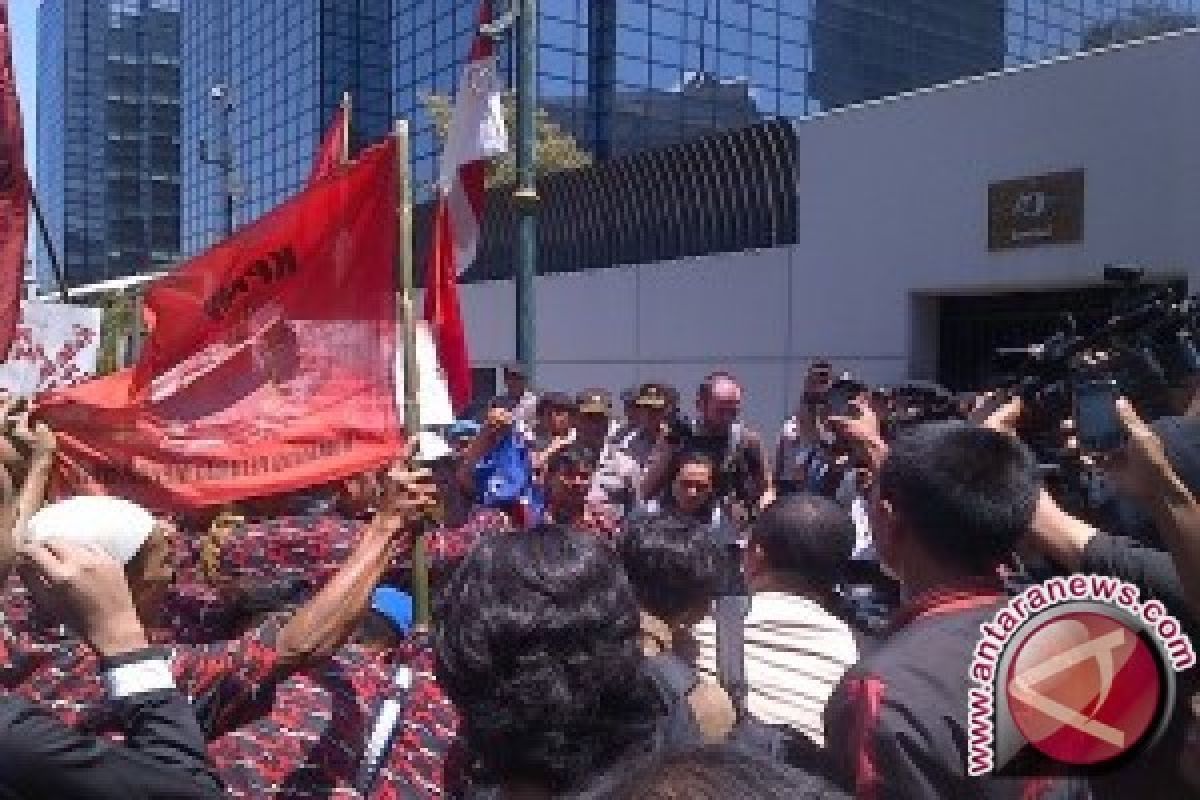 Massa tuntut Dubes Australia tinggalkan Indonesia