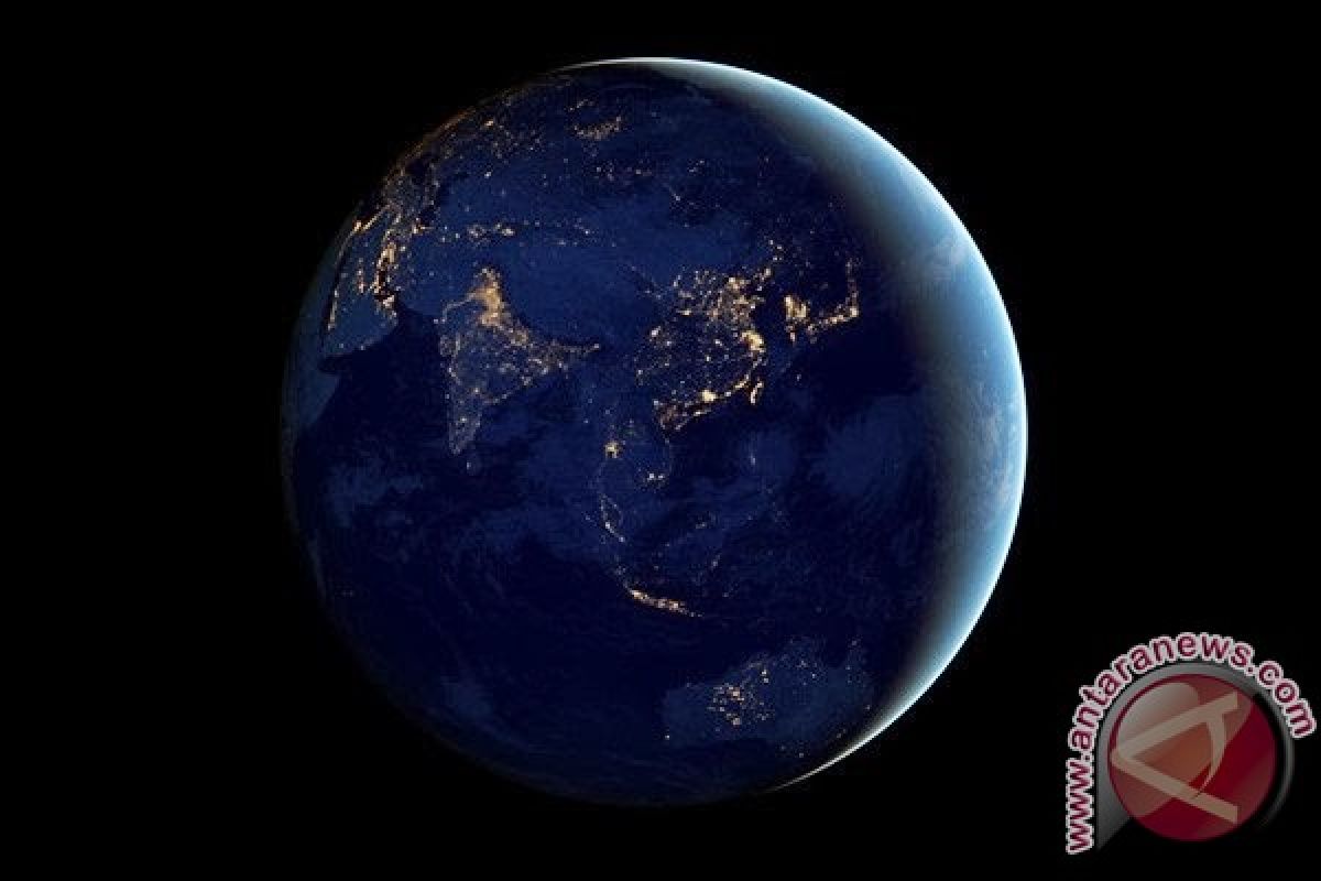 Eropa luncurkan satelit pantau medan magnet Bumi