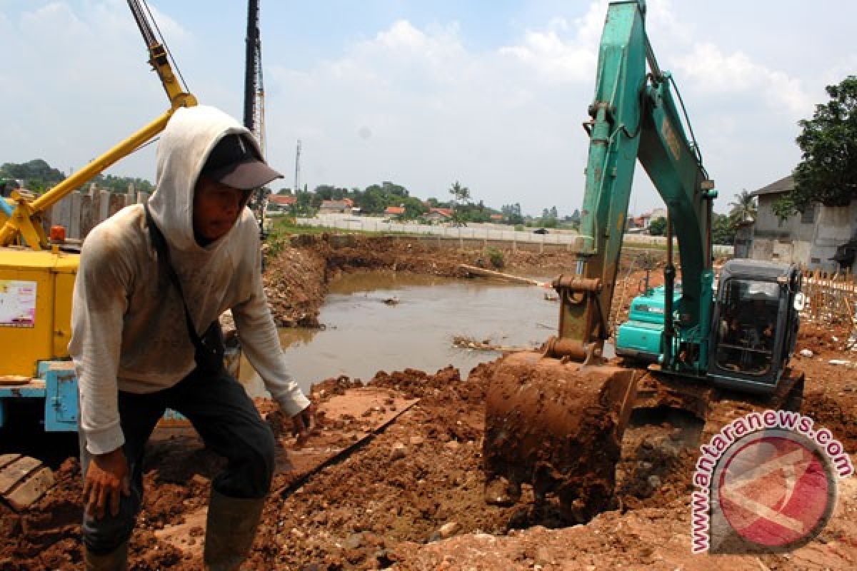 Pemkot Tangerang anggarkan Rp200 miliar penanganan banjir