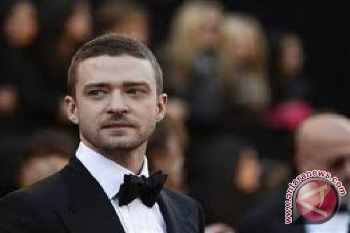 Justin Timberlake Peroleh Penghargaan Artis Favorit American Music Award