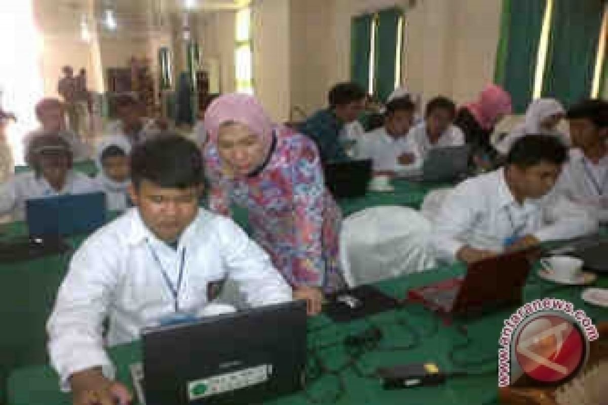 20 anak berkebutuhan khusus ikut latihan desain grafis