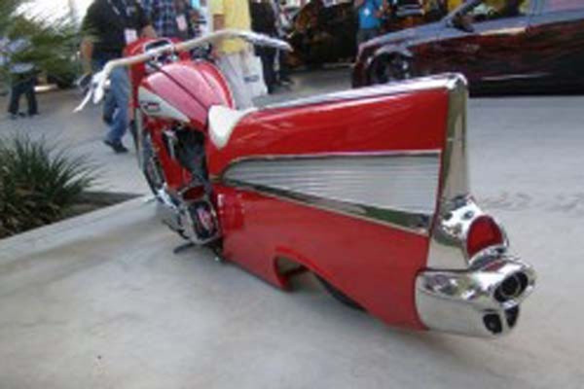 Chevrolet 1957 "berubah" jadi sepeda motor