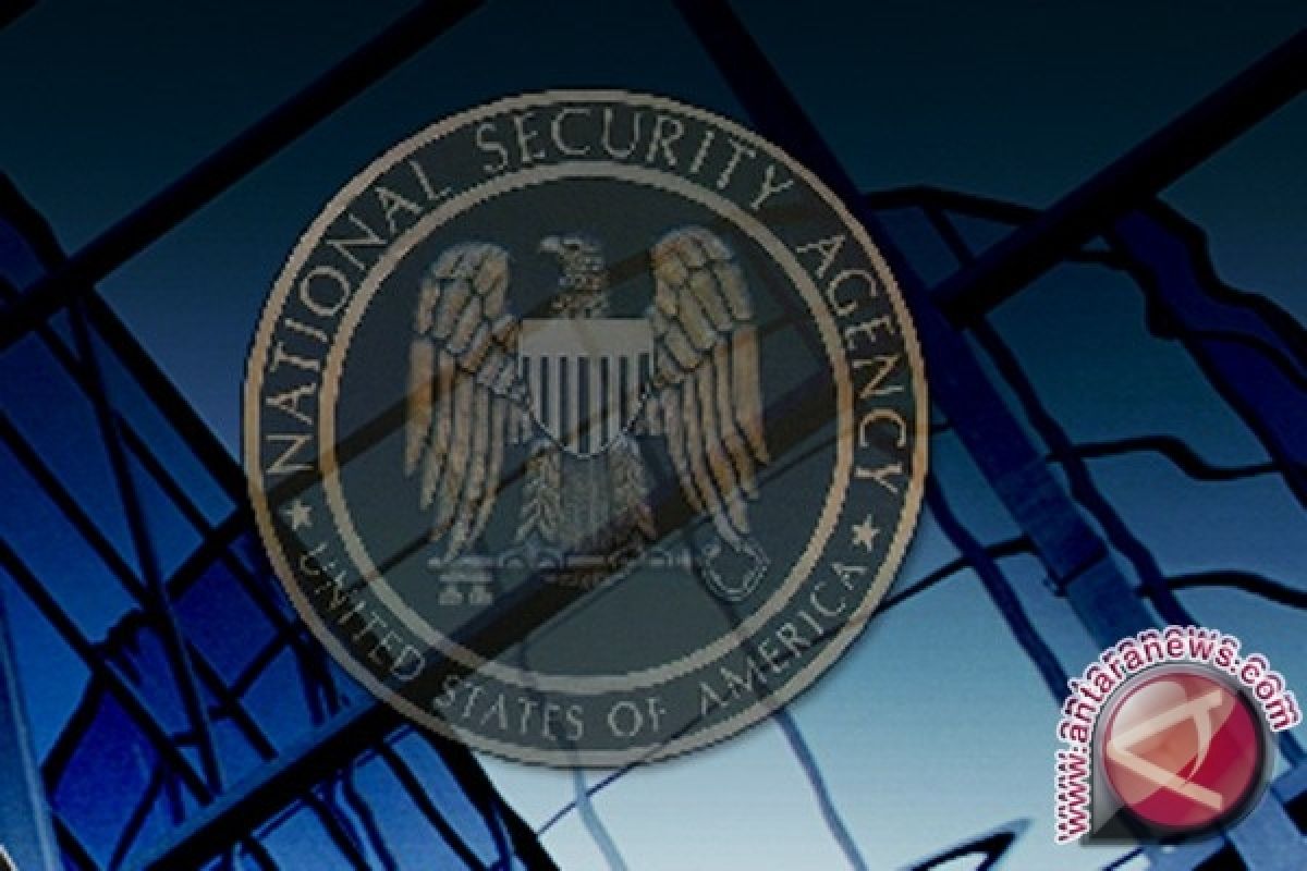 Mantan kontraktor NSA akui curi data rahasia