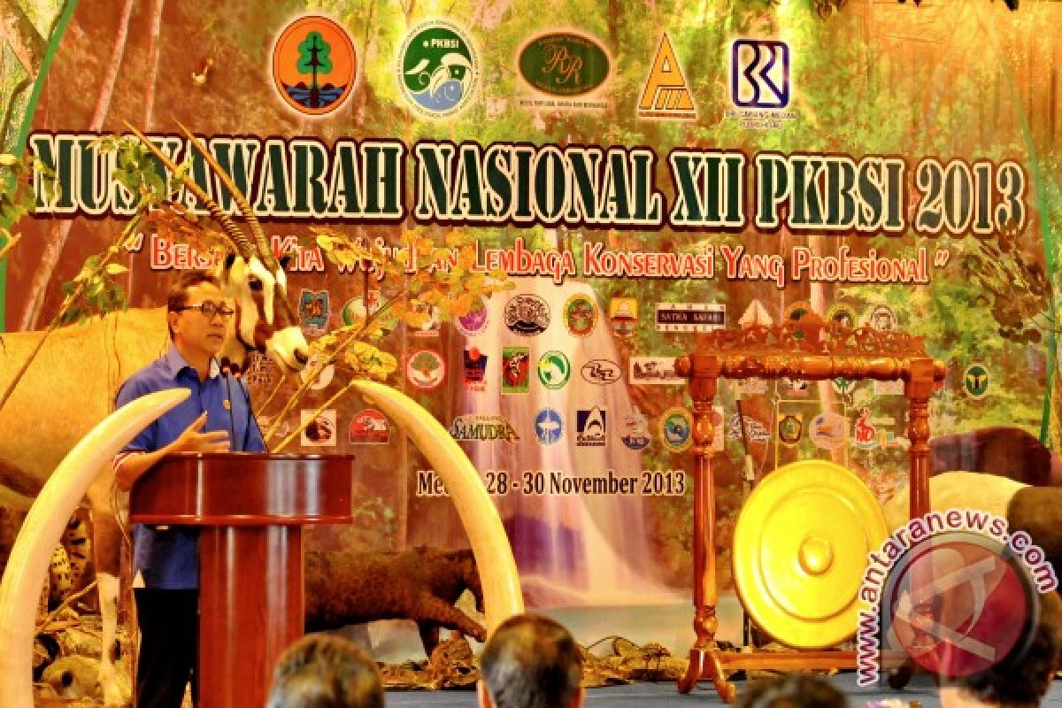 Kunjungan Kerja Menteri Kehutanan ke Medan Sumatera Utara, Kamis 28 November 2013.