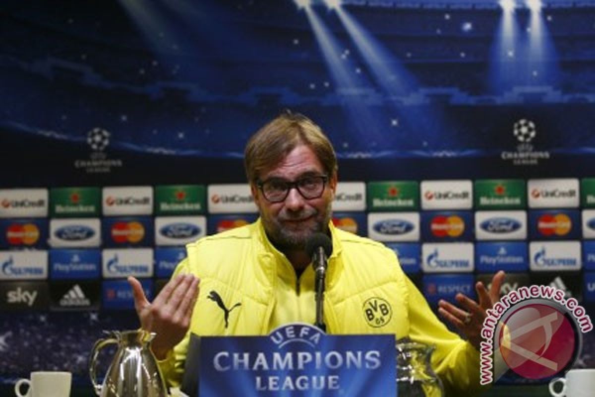 Klopp: Reus dan Hummels bertahan Dortmund