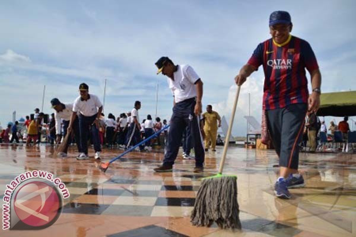 AKSI BERSIH PANTAI