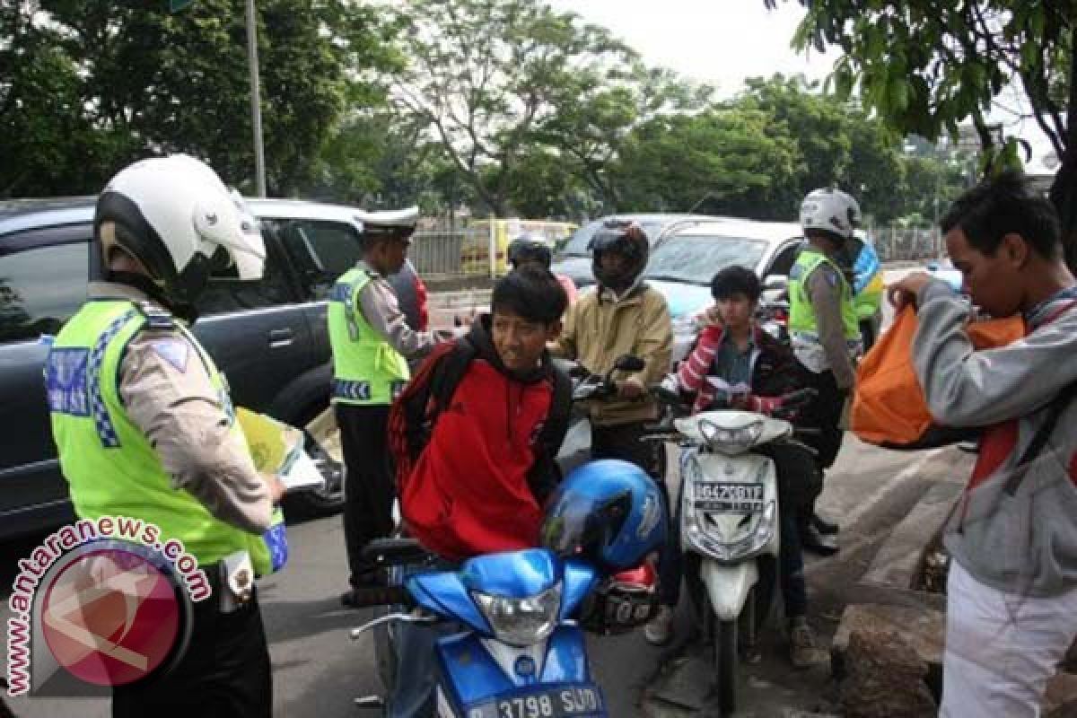 Polres Mamuju patroli cegah balapan liar