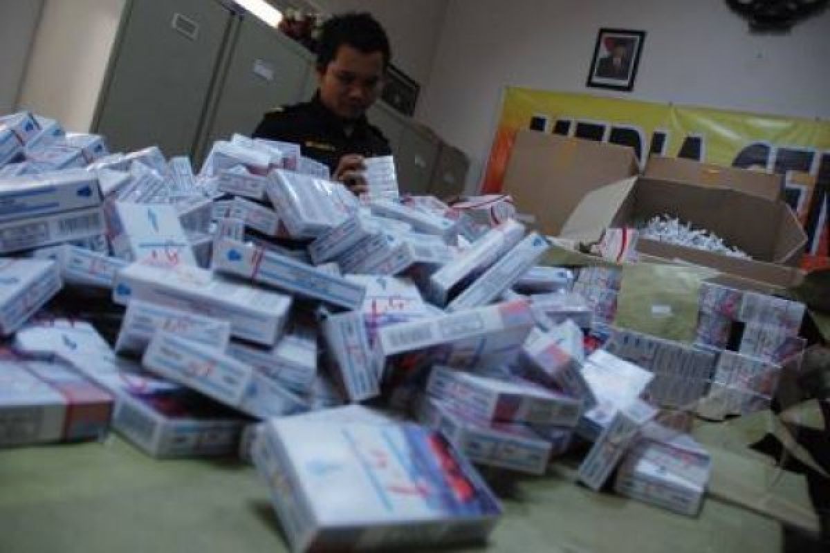 Bea Cukai Kudus Sita Mesin Ilegal Pembuat Rokok