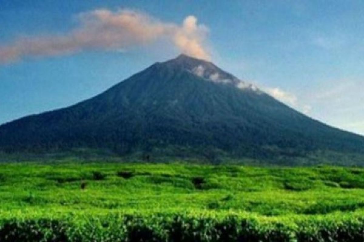 Status Waspada Gunung Kerinci Tidak Mengganggu Masyarakat