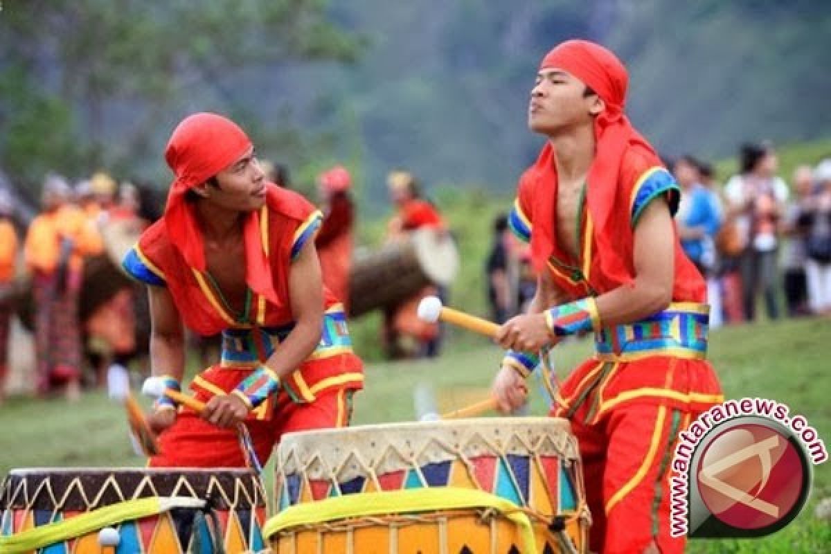 Festival Toba Samosir 2014 dimeriahkan 10 atraksi budaya