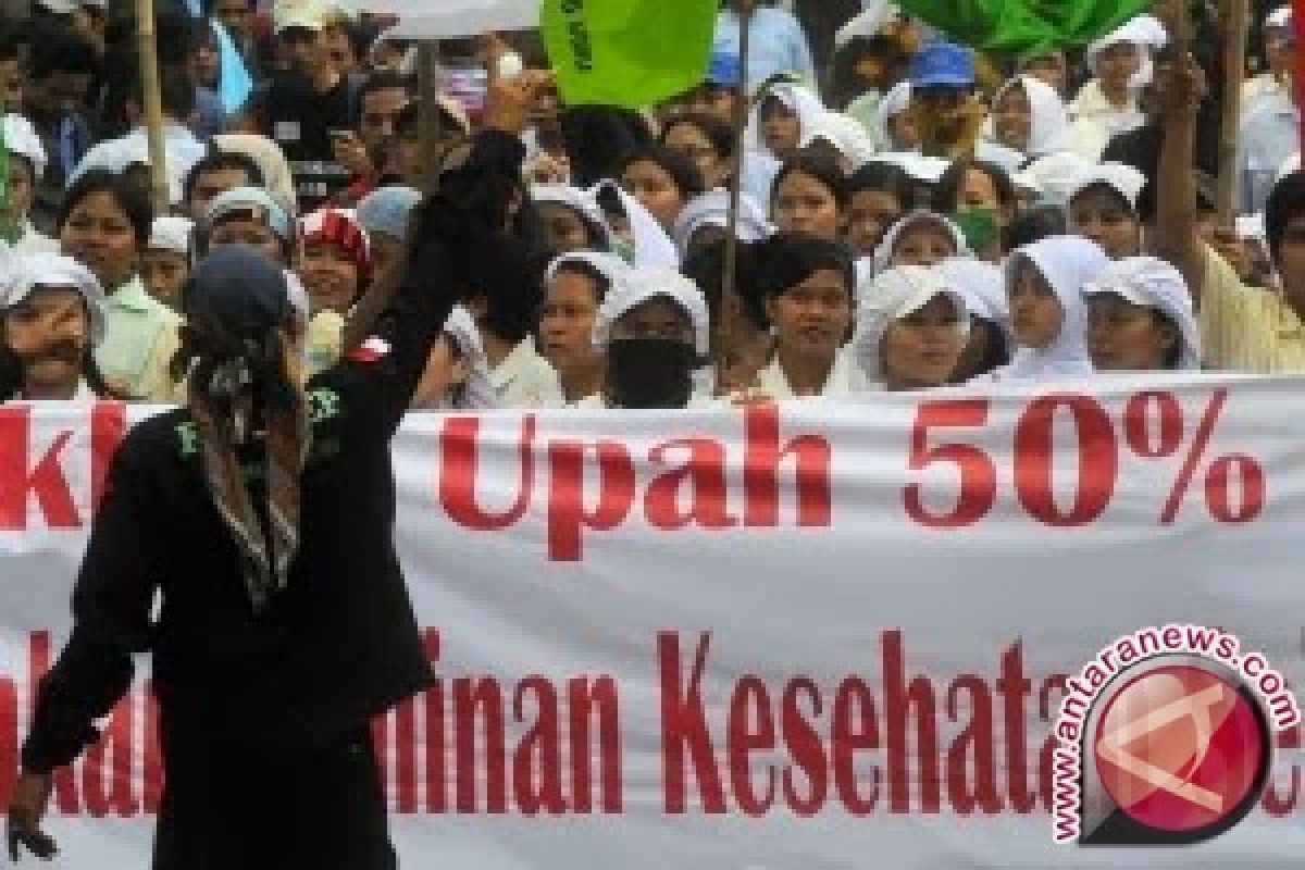Polisi-TNI jaga pintu tol Tangerang antisipasi demo buruh