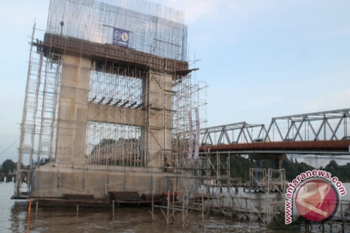 Kerangka Baja Jembatan Mahakam IV Bisa Terpasang 2014