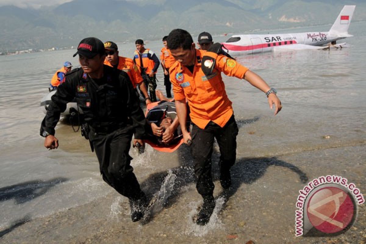 Jelang Natal, SAR Gunung Kidul pasang apung-apung