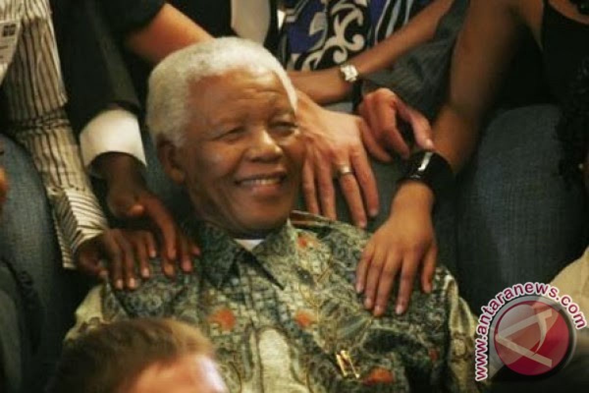 Nelson Mandela dan batik dalam kenangan Jusuf Kalla