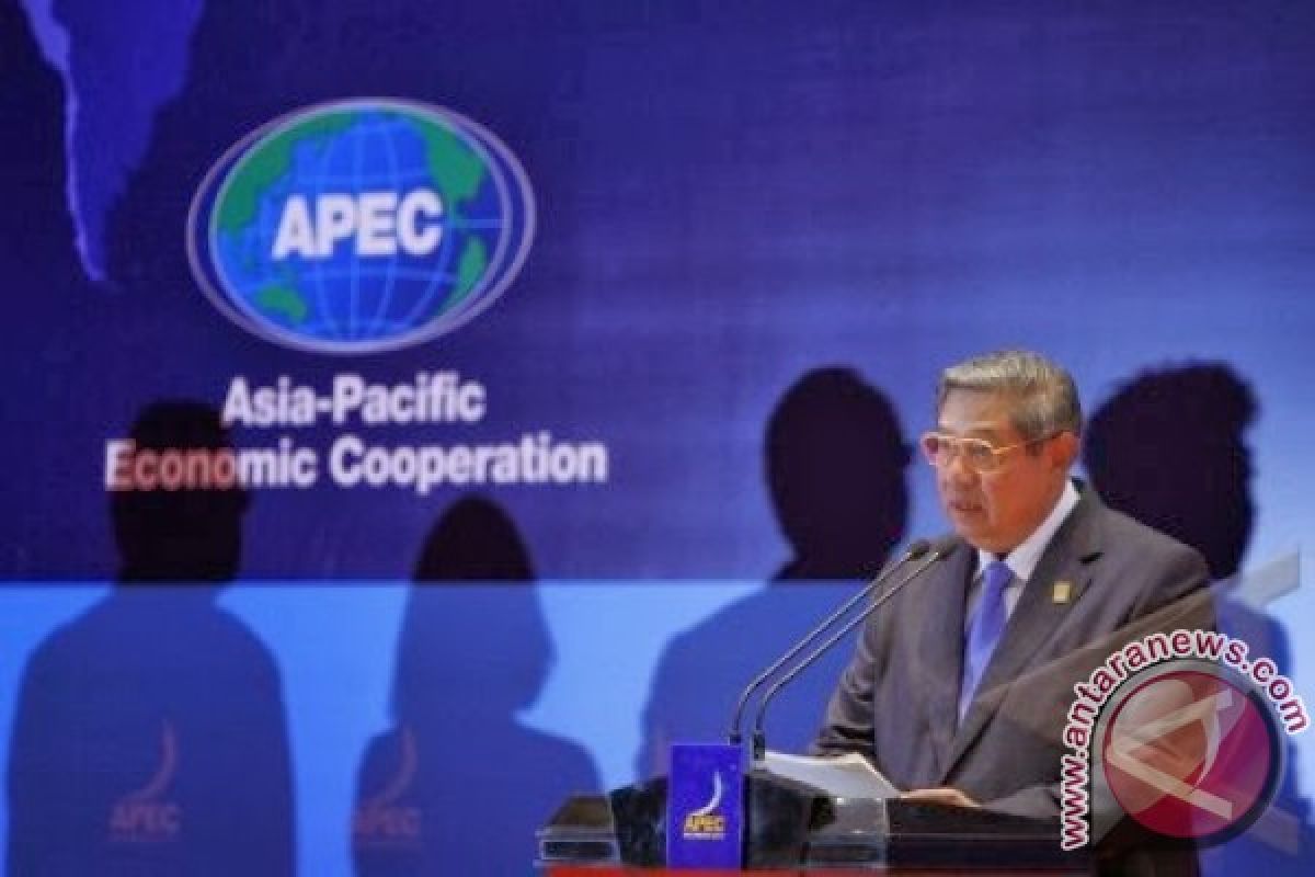 Refleksi 2013 - APEC 2013 dan kebijakan Luar Negeri Indonesia