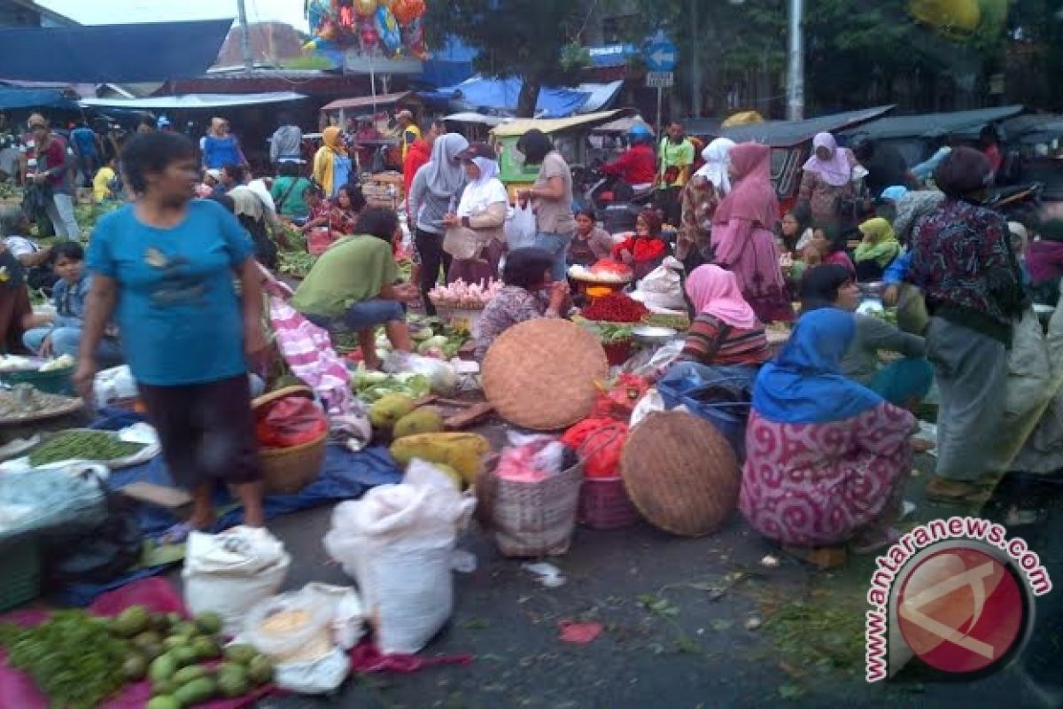 Pedagang diarahkan tempati kios dua pasar baru 