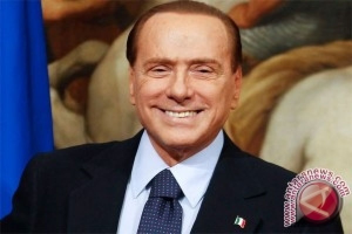 Anjing Kesayangan Berlusconi Punya Akun Facebook