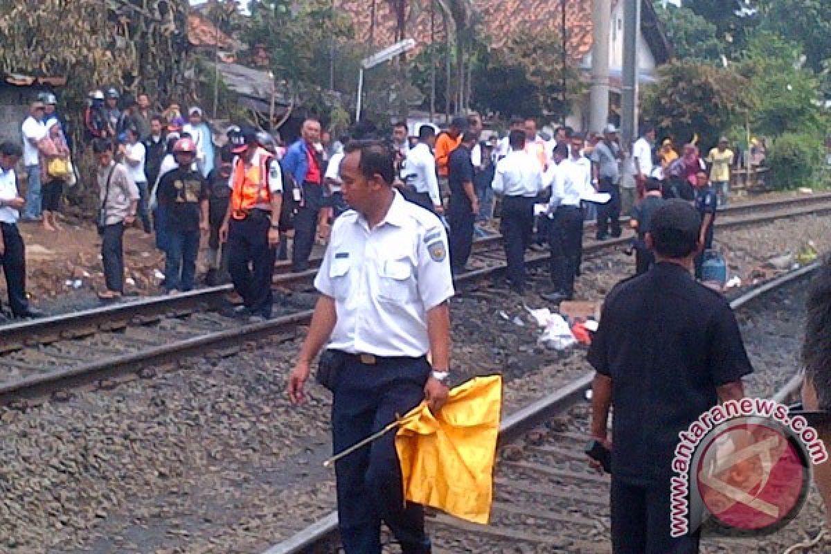 Polri bersama KNKT usut kecelakaan kereta Bintaro