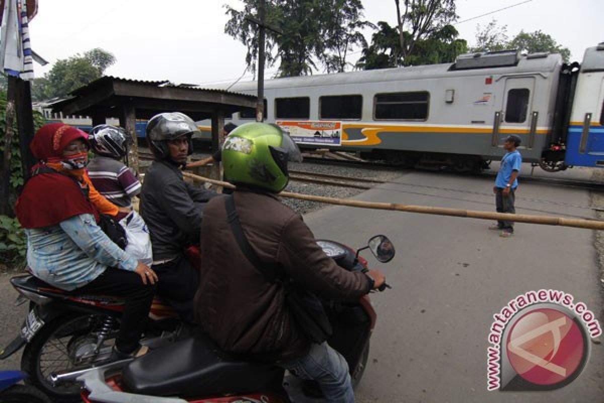 Kecelakaan di perlintasan kereta api di Jatim meningkat