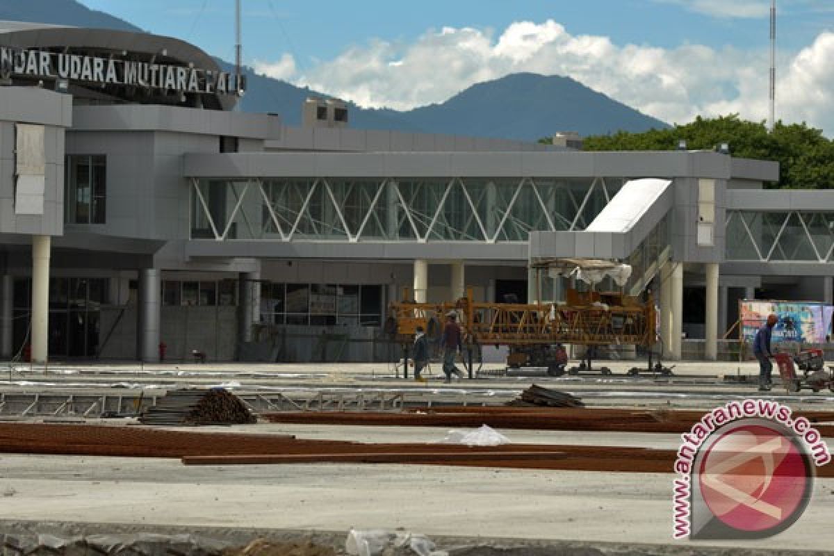 Ada "guru tua" di Bandara Mutiara