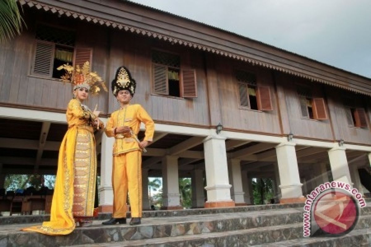 Bea Cukai luncurkan kalender seri budaya Gorontalo