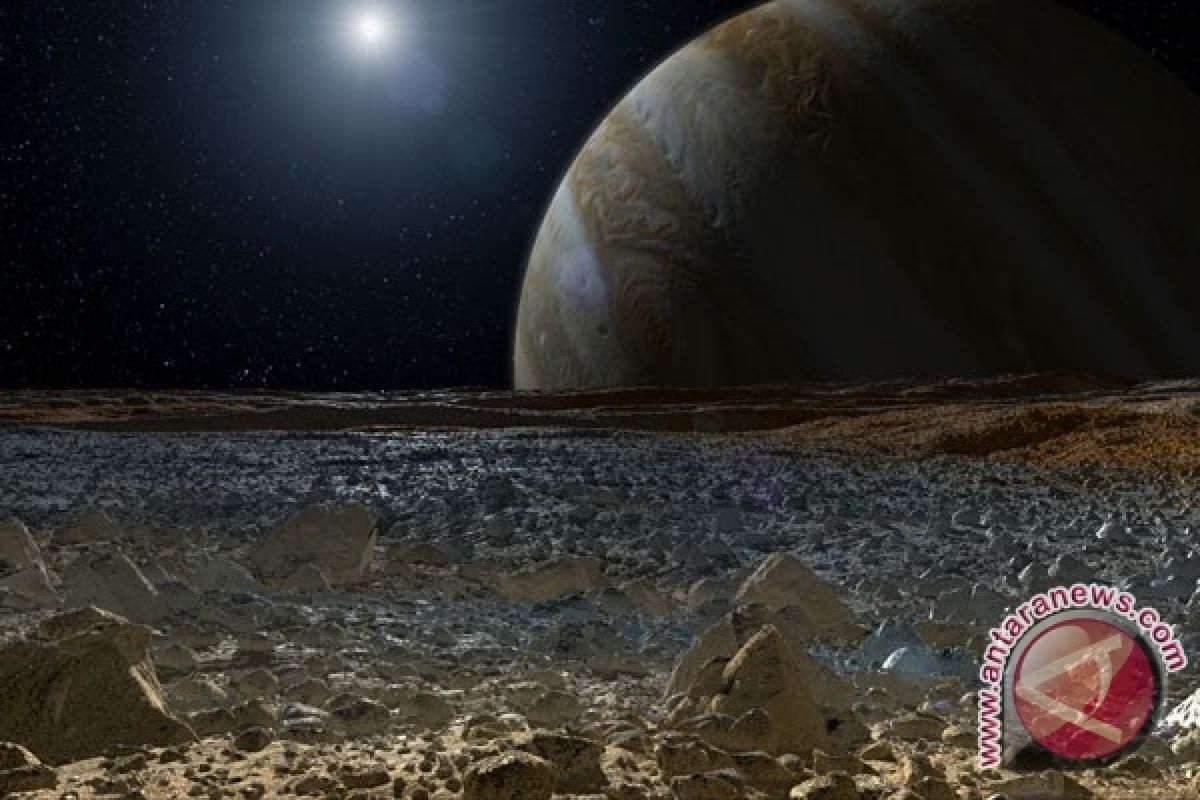 Bulan Jupiter Diduga Miliki Geiser Lebih Tinggi dari Everest