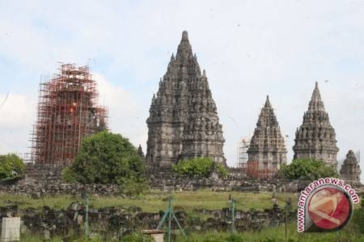 Wisatawan kecewa tidak bisa masuk Candi Prambanan