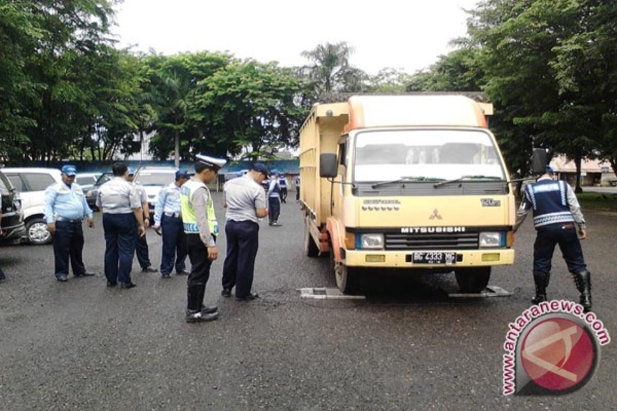 Pemerintah tampung masukan swasta untuk percontohan jembatan timbang