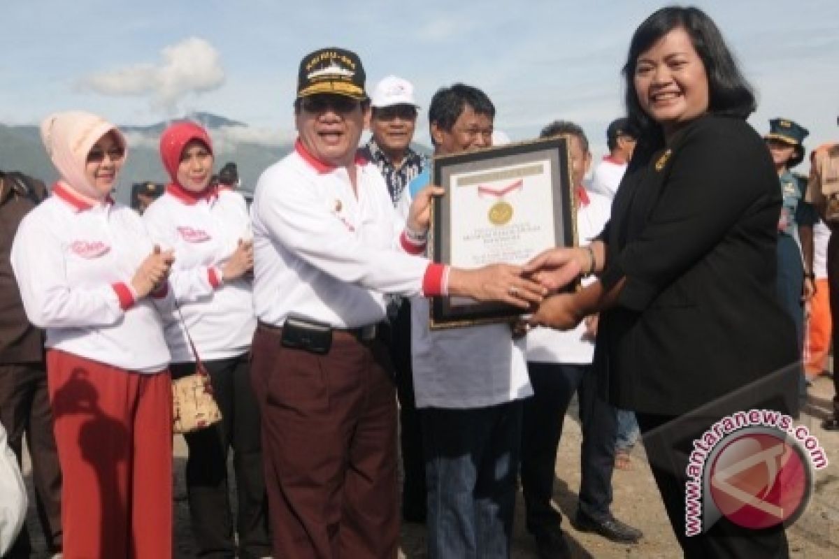 Minum Coklat Di Palu Catat Rekor MURI