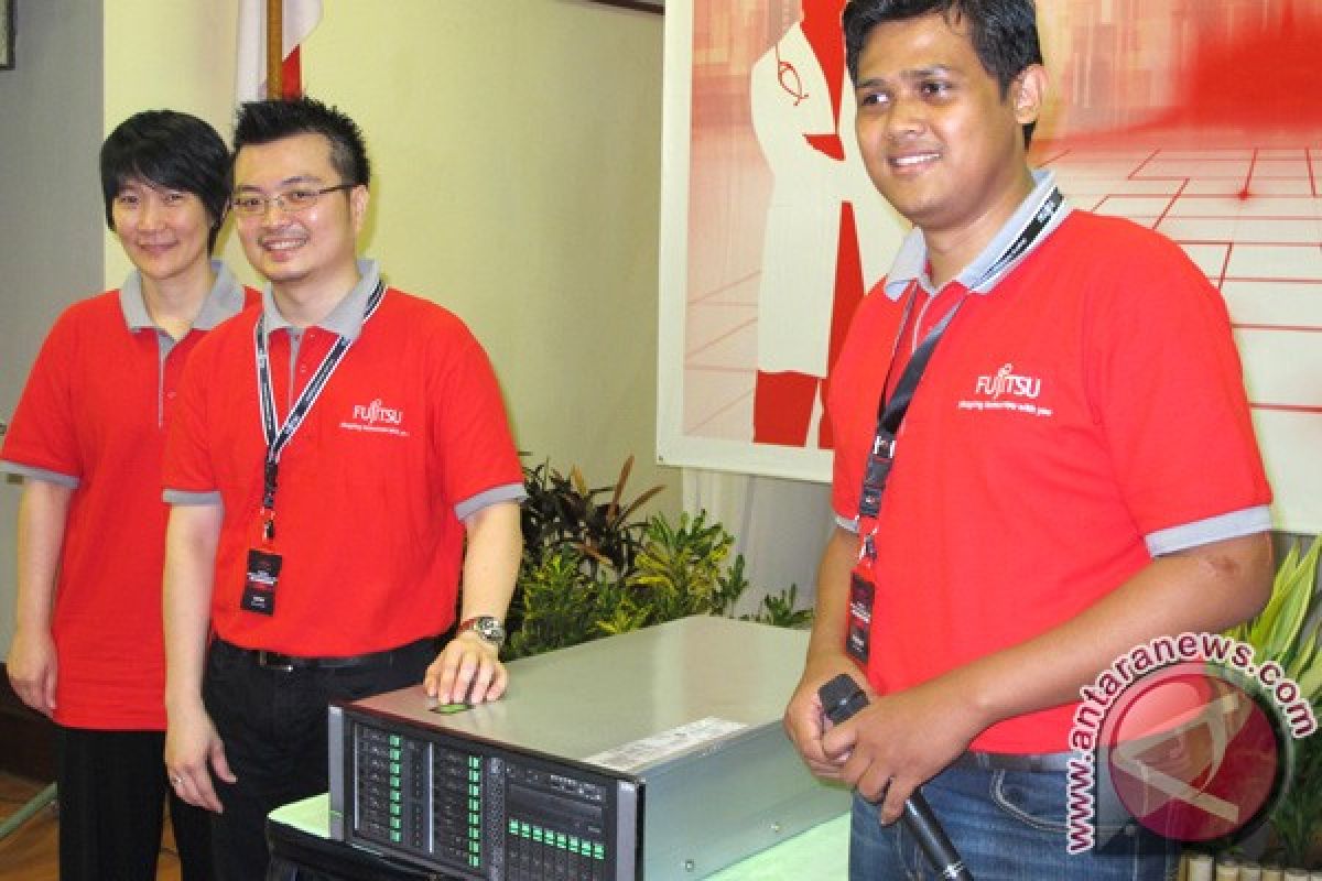 Lima keunggulan server Fujitsu Primergy S8 series