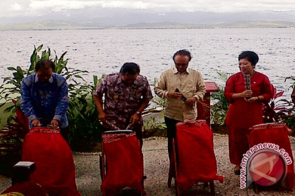 Dua Menteri Canangkan Program PKN Di Donggala